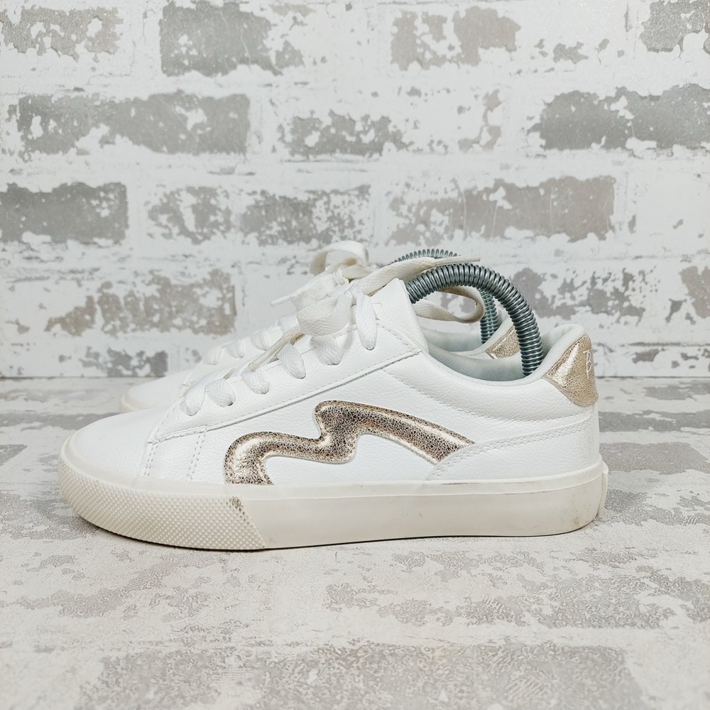 NEW Blowfish Malibu Vice White Ella Gold Voyager Metallic Detail Sneakers O819